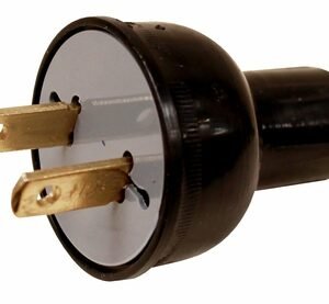 Toma Macho para Extension 120 V 15 a Vinyl Negro